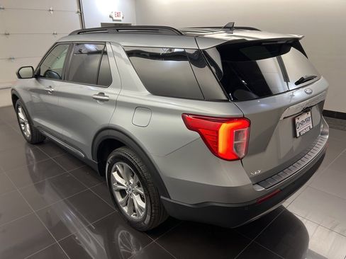 Certified 2023 Ford Explorer XLT w/ Equipment Group 202A image 4