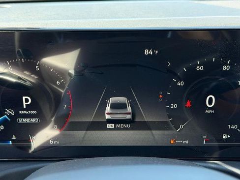 New 2026 Nissan Sentra SR w/ SR Premium Package FWD image 31