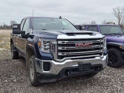 Used 2022 GMC Sierra 2500 SLE w/ X31 Off-Road Package AWD/4WD image 2