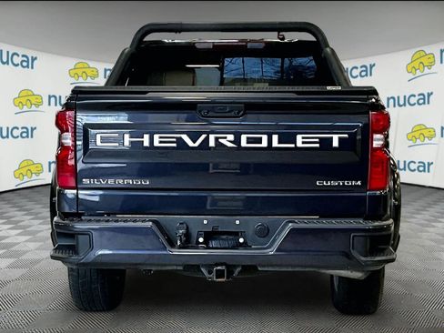 Used 2023 Chevrolet Silverado 1500 Custom image 5