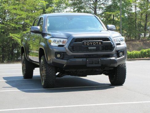 Used 2023 Toyota Tacoma 4x4 Double Cab w/ Trail Edition image 9