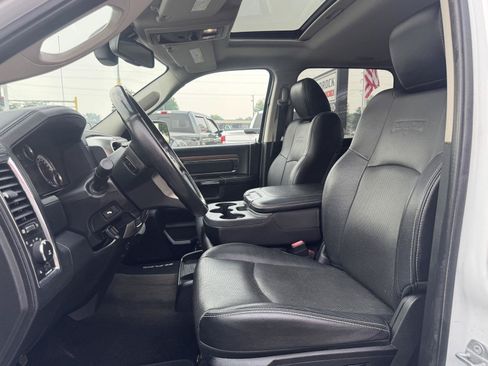 Used 2016 RAM 1500 Laramie w/ Convenience Group AWD/4WD image 15