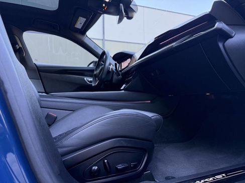 Used 2022 Audi e-tron GT Prestige w/ Prestige Package image 37