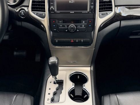 Used 2012 Jeep Grand Cherokee Laredo AWD/4WD image 20