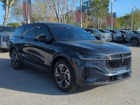 Used 2024 Lincoln Nautilus Premier w/ Jet Appearance Package image 3