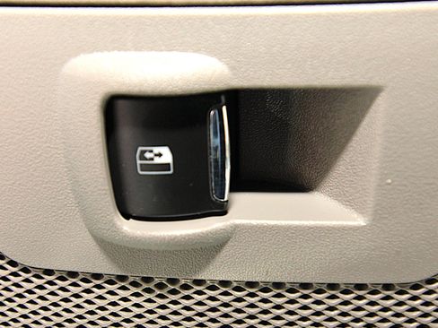 Used 2018 Ford F150 Lariat w/ Equipment Group 501A Mid image 39