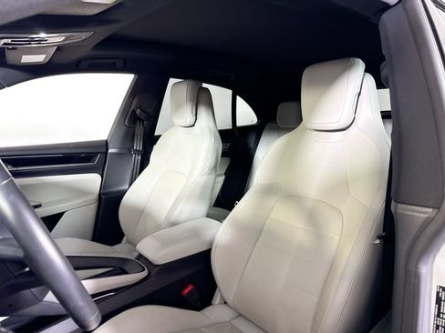 Certified 2024 Porsche Macan 4 Electric AWD/4WD image 5