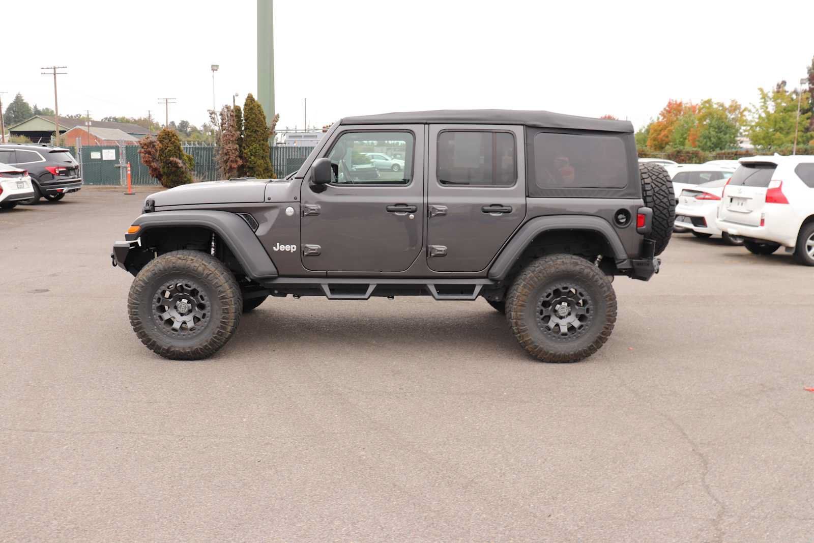 Used 2021 Jeep Wrangler Unlimited Sport AWD/4WD image 8