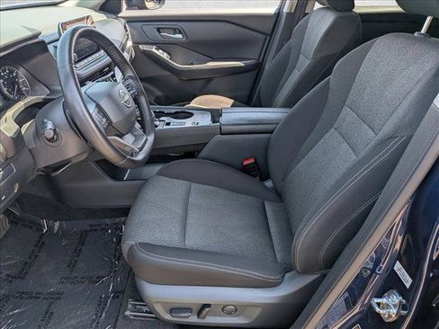 Used 2025 Nissan Rogue SV FWD image 22