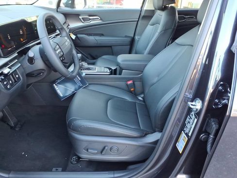 New 2026 Kia Sportage EX FWD image 13