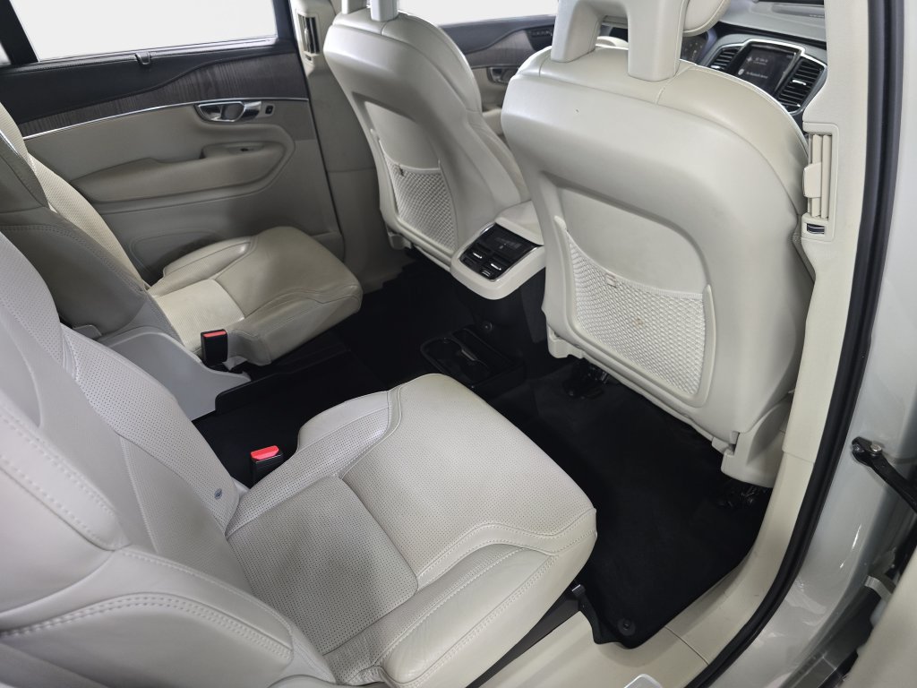 Used 2021 Volvo XC90 T6 Inscription w/ Advanced Package AWD/4WD image 16