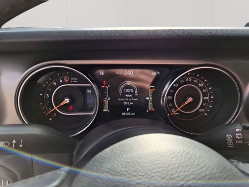 Used 2019 Jeep Wrangler Unlimited Sport S image 36