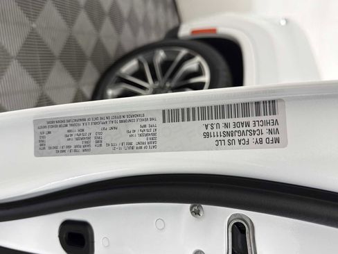 Used 2022 Jeep Grand Wagoneer Series III w/ Rear Seat Video Group 1 image 42