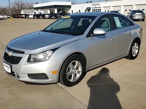 Used 2012 Chevrolet Cruze LT image 4