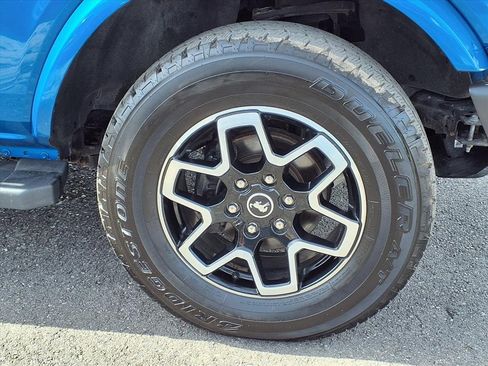 Used 2022 Ford Bronco Outer Banks image 9