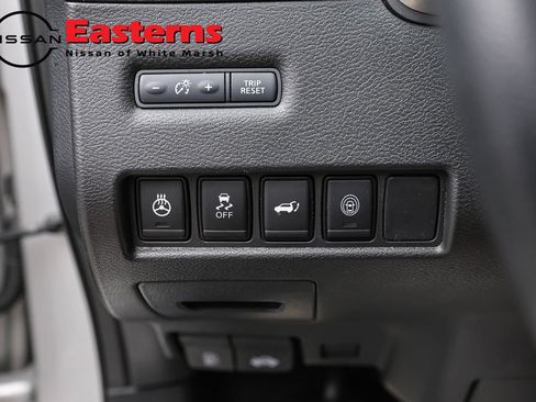 Used 2024 Nissan Murano SL AWD/4WD image 22