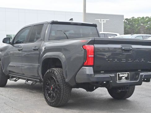 Used 2025 Toyota Tacoma SR5 image 11