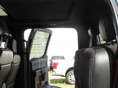 Used 2019 Ford F150 Lariat w/ Equipment Group 502A Luxury AWD/4WD image 27