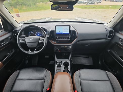 Used 2023 Ford Bronco Sport Outer Banks w/ Tech Package AWD/4WD image 18