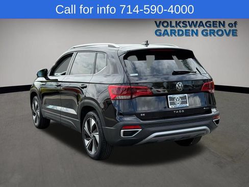 Used 2024 Volkswagen Taos SE AWD/4WD image 5