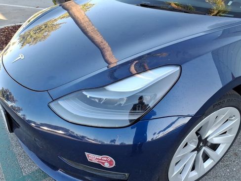 Used 2023 Tesla Model 3 Standard Range RWD image 7