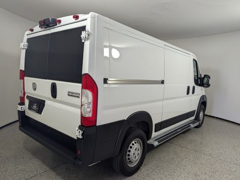 Used 2025 RAM ProMaster 2500 w/ U-Haul Equipment Group FWD image 7
