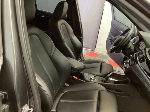 Used 2020 BMW X1 xDrive28i w/ Convenience Package AWD/4WD image 10