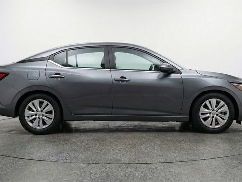Used 2025 Nissan Sentra S FWD image 11