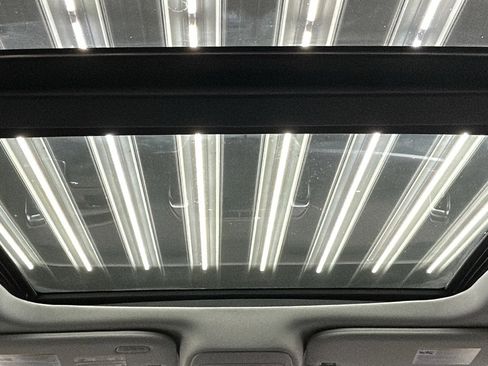 Used 2025 Ford Expedition Platinum w/ Driver's Package image 36