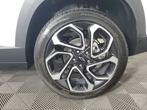 New 2026 Chevrolet Trax RS w/ Sunroof Package image 28