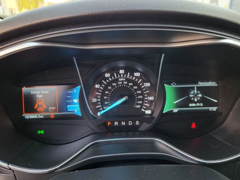 Used 2018 Ford Fusion Titanium AWD/4WD image 10