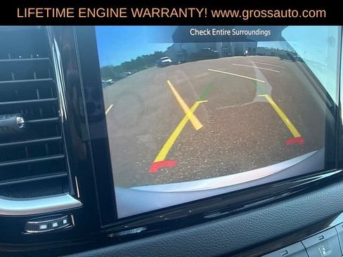 Certified 2024 Chrysler Pacifica Touring-L FWD image 15