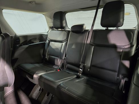 Used 2025 Ford Expedition Platinum AWD/4WD image 39