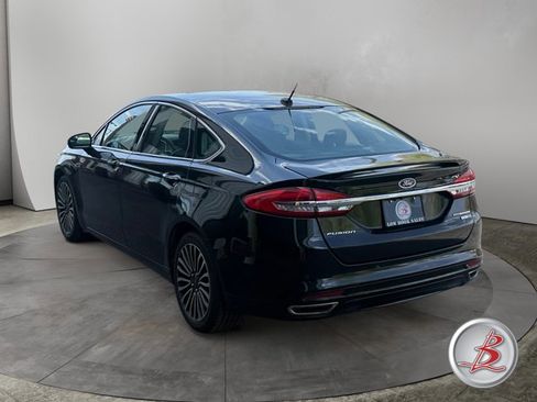 Used 2018 Ford Fusion Titanium AWD/4WD image 3