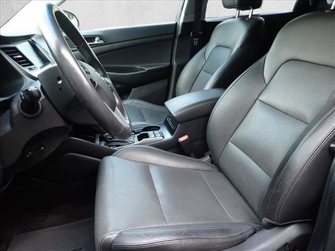 Used 2017 Hyundai Tucson SE Plus AWD/4WD image 11
