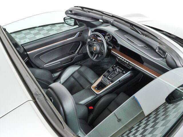 Used 2023 Porsche 911 Targa 4S AWD/4WD image 28