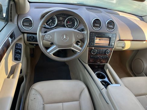 Used 2011 Mercedes-Benz GL 450 4MATIC image 12