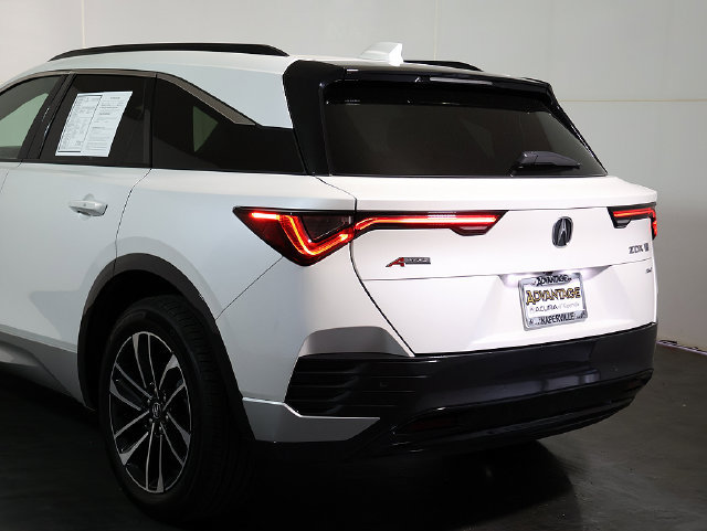 Certified 2024 Acura ZDX A-Spec AWD/4WD image 11