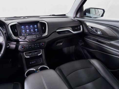 Used 2022 GMC Terrain SLT w/ LPO, Floor Liner Package AWD/4WD image 28