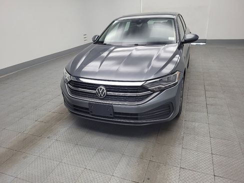 Used 2024 Volkswagen Jetta SE FWD image 15
