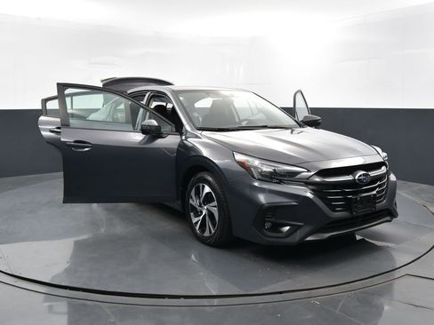 Used 2024 Subaru Legacy Premium image 38