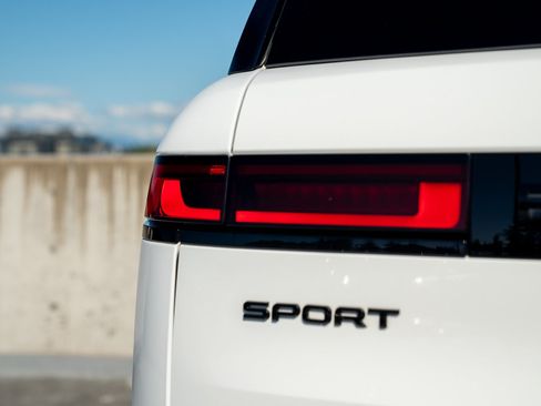 Used 2023 Land Rover Range Rover Sport SE Dynamic AWD/4WD image 10