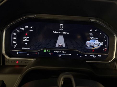 Used 2024 GMC Sierra 1500 Denali w/ Technology Package image 16