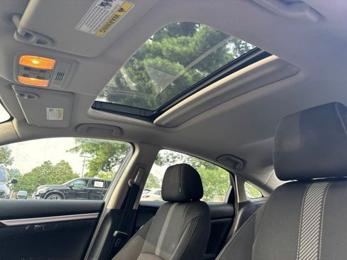 Used 2017 Honda Civic EX image 6
