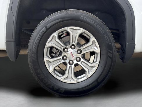Used 2024 GMC Sierra 1500 SLT image 9