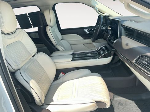 Certified 2023 Lincoln Navigator Black Label AWD/4WD image 15
