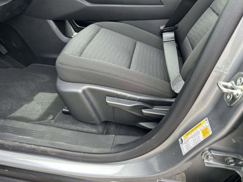 New 2026 Chevrolet Equinox LT w/ Midnight Edition FWD image 17