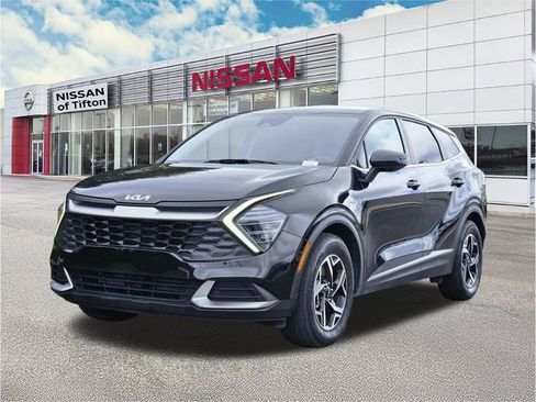 Used 2024 Kia Sportage LX image 8