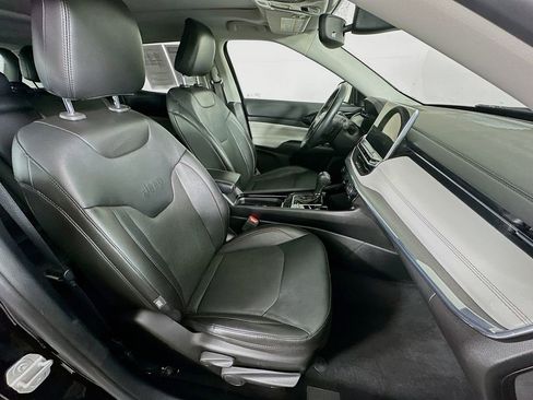 Certified 2022 Jeep Compass Limited w/ Sun and Sound Group image 40