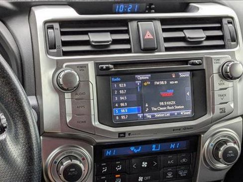Used 2017 Toyota 4Runner Limited AWD/4WD image 18